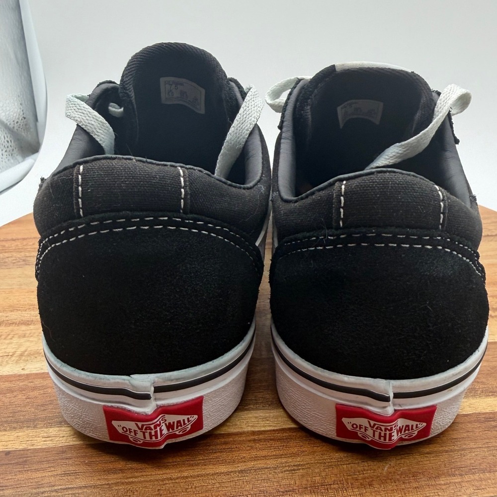 Vans Ward Low Top Sneakers Women's Size 7 1/2 Black White Suede Canvas 0609 - Picture 7 of 9